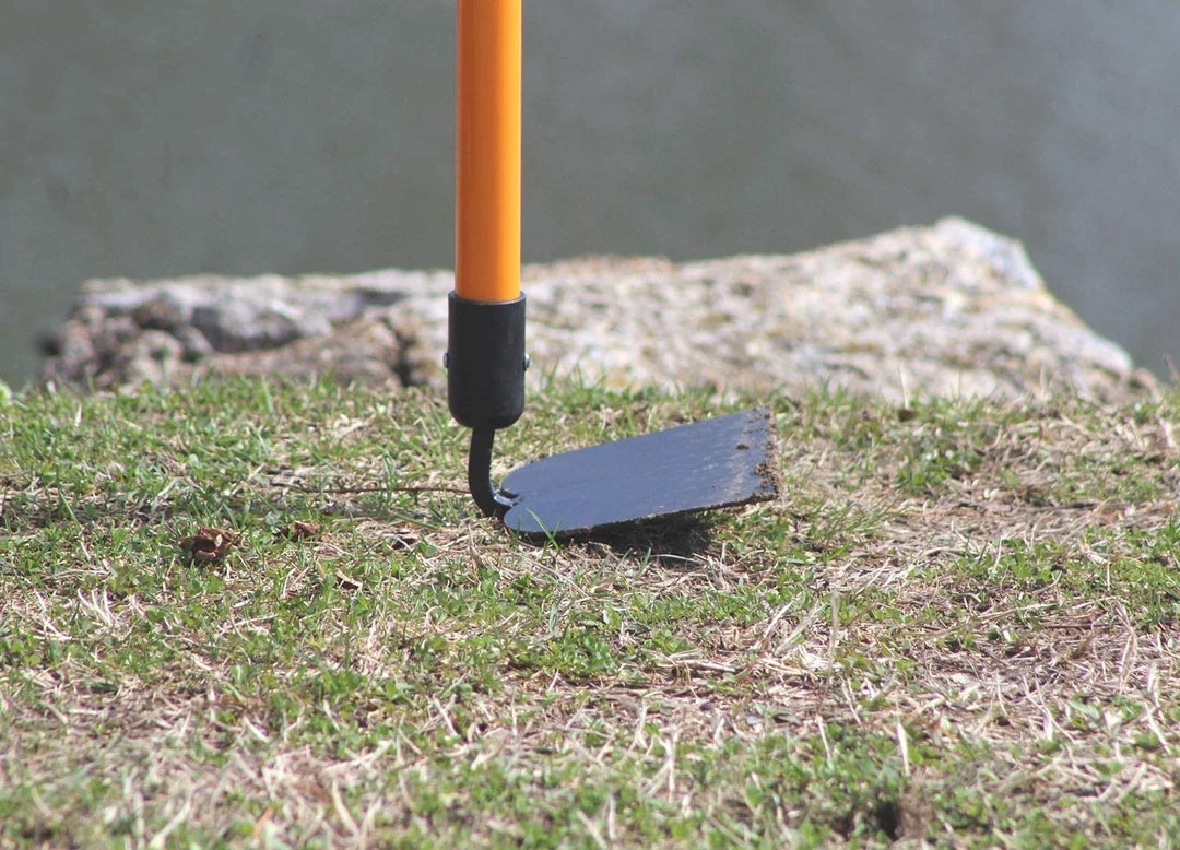 AshmanOnline Ashman Garden Hoe (2 Pack) – Sturdy Hand Tiller – Heavy Duty Blade For Digging, Loosening Soil And Weeding – Equipped With Rubber Grip Handle For A Strong Hold 5 AshmanOnline Ashman Garden Hoe (2 Pack) – Sturdy Hand Tiller – Heavy Duty Blade For Digging, Loosening Soil And Weeding – Equipped With Rubber Grip Handle For A Strong Hold