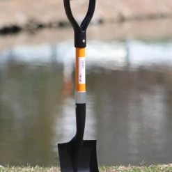 AshmanOnline Ashman Square Shovel (Medium) - (1 Pack), 27 Inches In Length With D-Cup Handle Square Shovel, Sturdy Build And Easy To Use, Material With Firm And Comfortable Durable Handle, Built To Last. Garden Tools