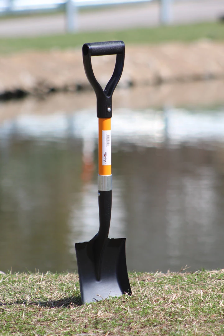 AshmanOnline Ashman Square Shovel (Medium) - (1 Pack), 27 Inches In Length With D-Cup Handle Square Shovel, Sturdy Build And Easy To Use, Material With Firm And Comfortable Durable Handle, Built To Last. Garden Tools 4 AshmanOnline Ashman Square Shovel (Medium) - (1 Pack), 27 Inches In Length With D-Cup Handle Square Shovel, Sturdy Build And Easy To Use, Material With Firm And Comfortable Durable Handle, Built To Last. Garden Tools